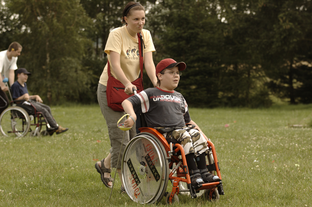 Do you have care work experience? Axcis needs you!